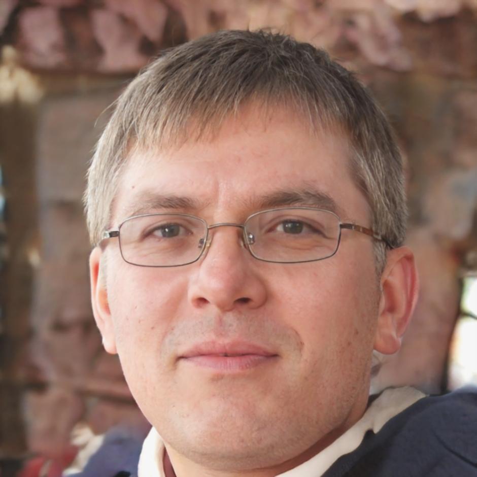 Declan Whitmore, Senior Finance Strategist